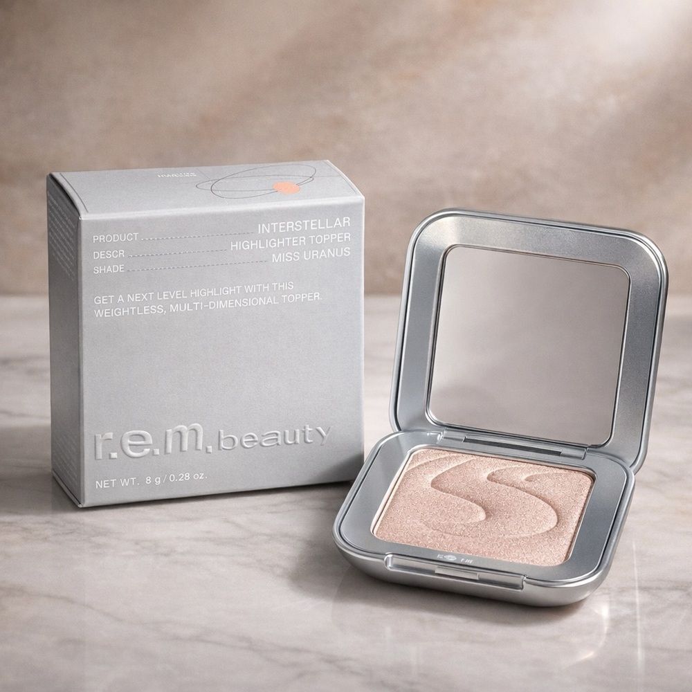 r.e.m. beauty Interstellar Highlighter Topper Miss Uranus NIB